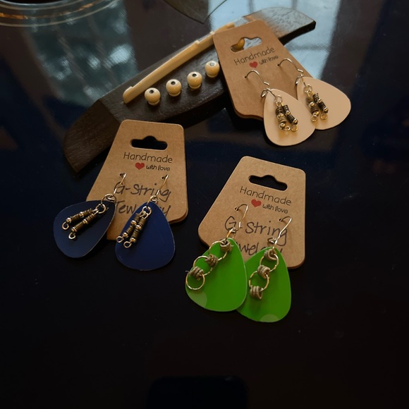 Handmade Recycled Guitar String Earrings - Picture 1 of 7